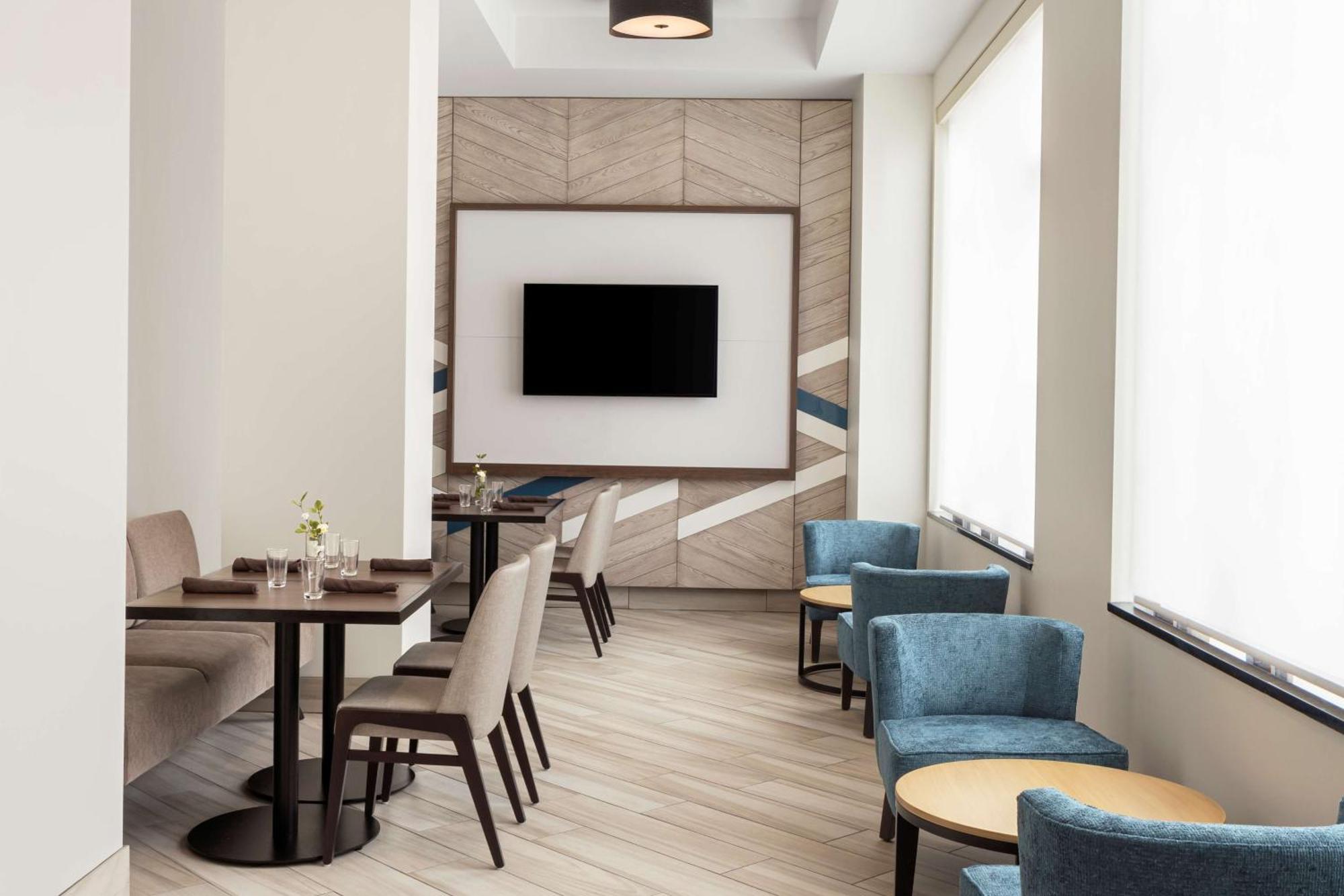 Hilton Garden Inn Minneapolis Downtown Εξωτερικό φωτογραφία