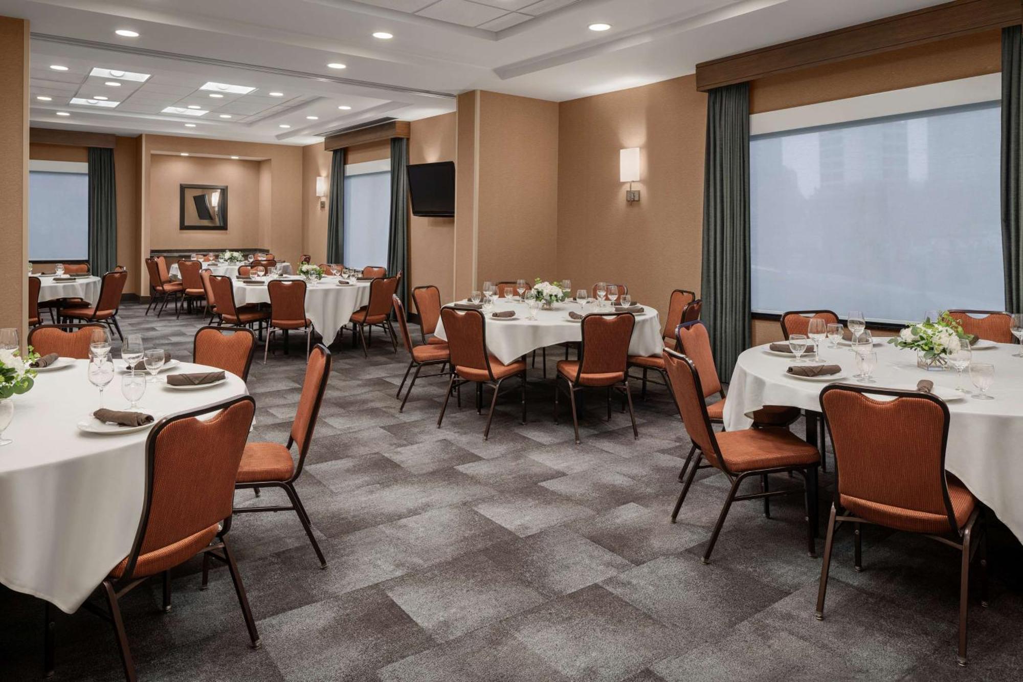 Hilton Garden Inn Minneapolis Downtown Εξωτερικό φωτογραφία