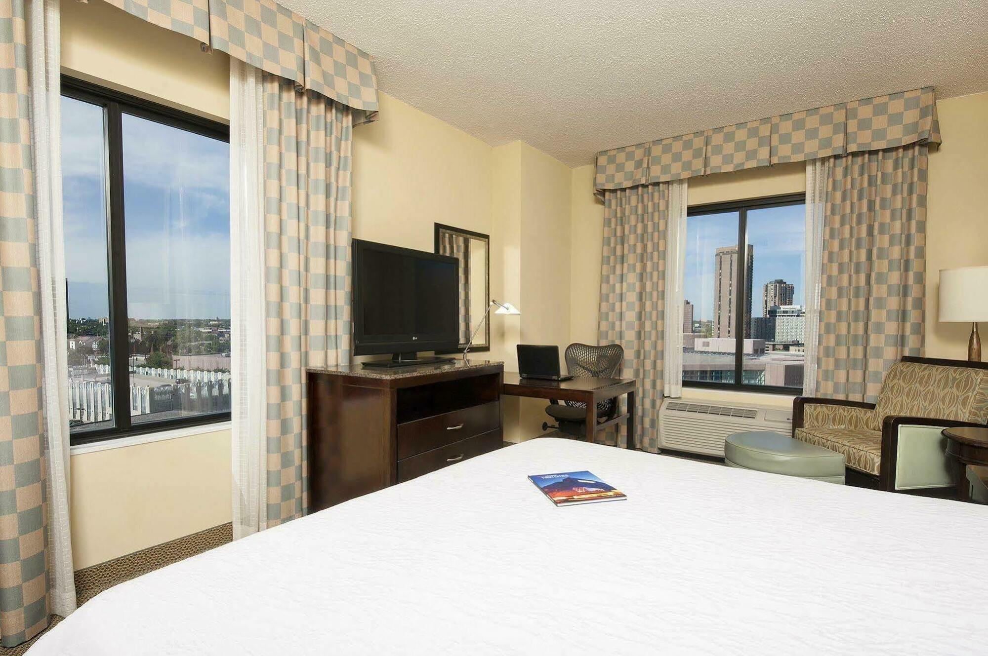 Hilton Garden Inn Minneapolis Downtown Εξωτερικό φωτογραφία